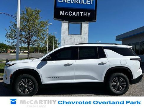 New 2026 Chevrolet Traverse LT w/ LPO, Floor Liner Package AWD/4WD image 2