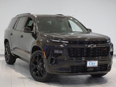 New 2026 Chevrolet Traverse RS w/ LPO, Floor Liner Package image 2