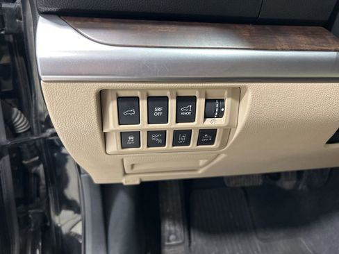 Used 2017 Subaru Outback 2.5i Limited image 12