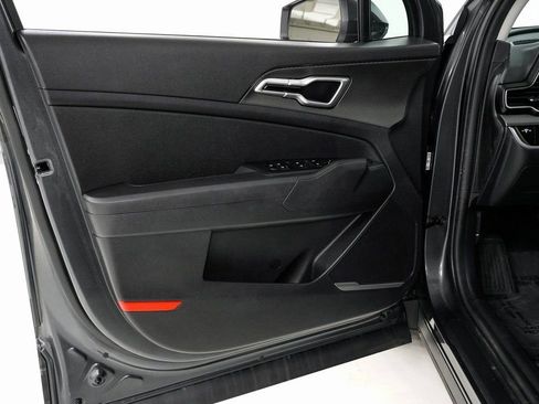 Certified 2024 Kia Sportage LX image 7