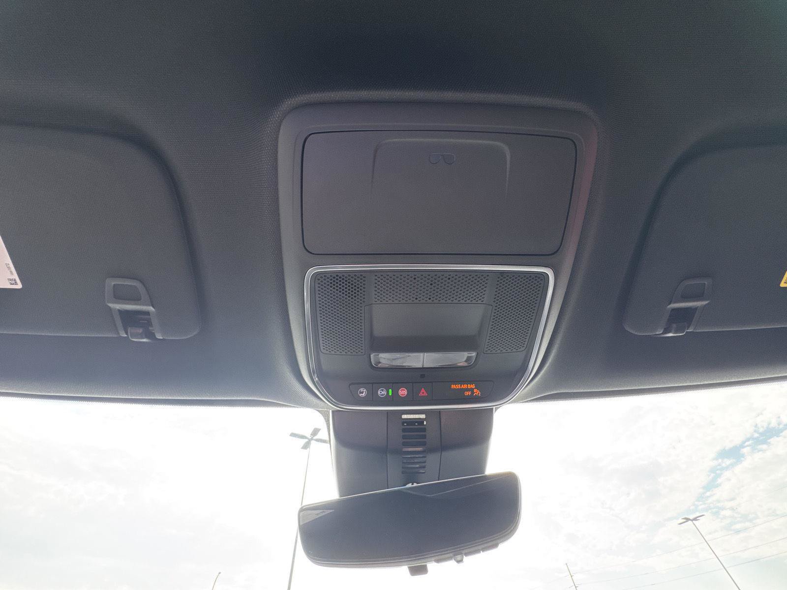 Used 2026 Chevrolet Traverse High Country w/ LPO, Floor Liner Package FWD image 28