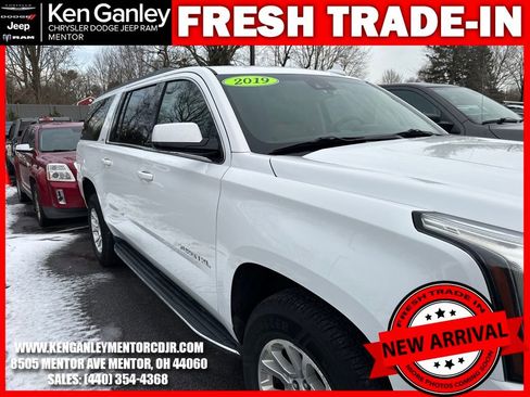 Used 2019 GMC Yukon XL SLT w/ Open Road Package image 12