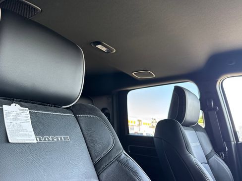 New 2026 RAM 2500 Laramie AWD/4WD image 15