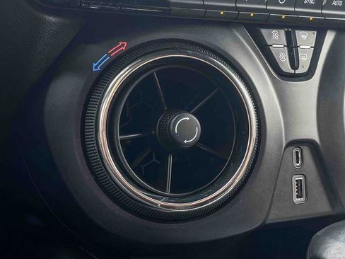 Used 2019 Chevrolet Blazer Premier w/ Sun and Wheels Package image 25