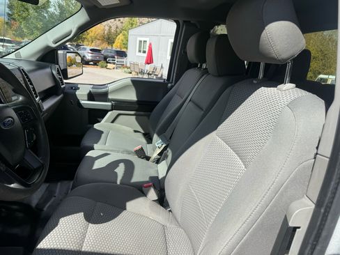 Used 2017 Ford F150 XLT w/ Trailer Tow Package image 9