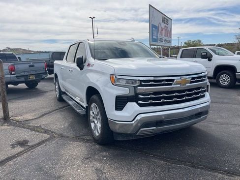 Used 2022 Chevrolet Silverado 1500 LTZ image 3