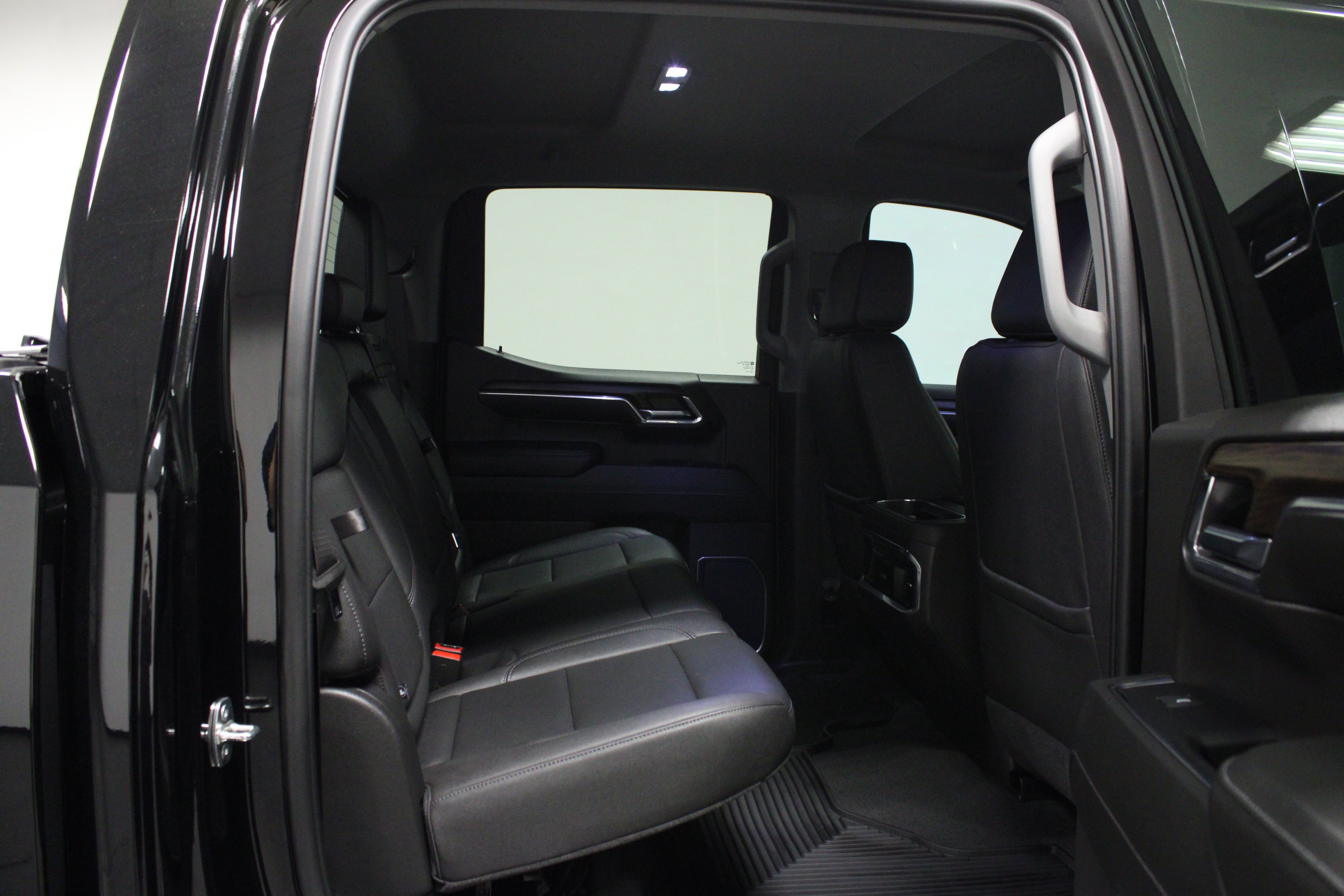 Used 2023 GMC Sierra 1500 SLT w/ SLT Premium Package AWD/4WD image 15
