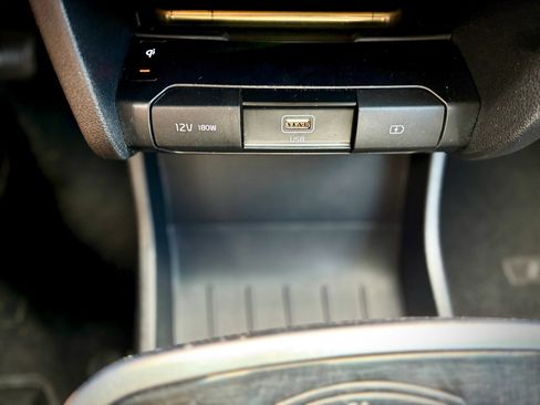 Used 2022 Kia Niro EX Premium FWD image 56