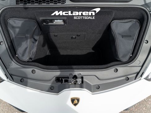 Used 2023 Lamborghini Huracan EVO image 33