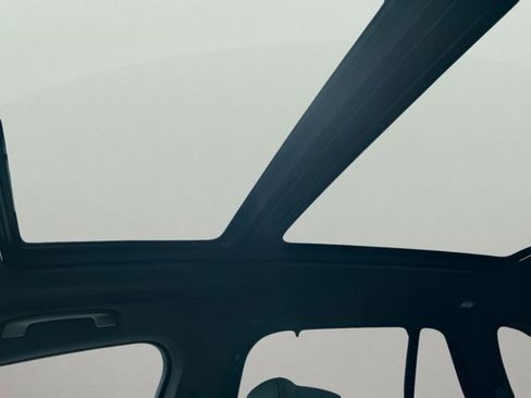 Used 2022 BMW X5 M50i w/ Executive Package image 21