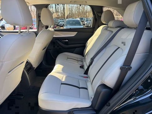 Used 2025 MAZDA CX-90 3.3 Turbo w/ Preferred Package AWD/4WD image 15