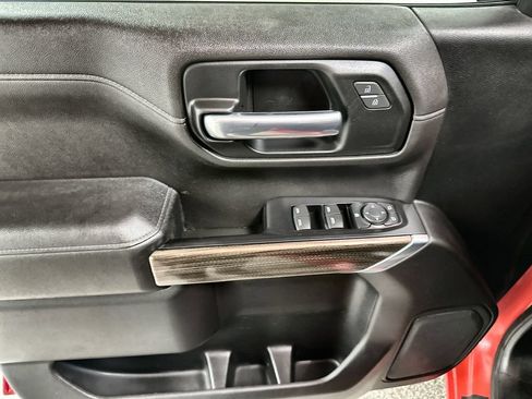 Used 2019 Chevrolet Silverado 1500 RST AWD/4WD image 11