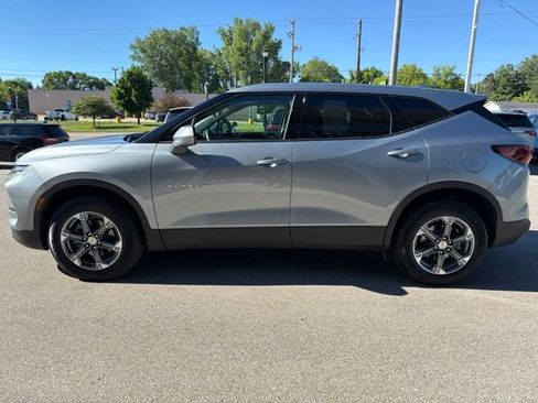 Used 2025 Chevrolet Blazer LT w/ Driver Confidence Package FWD image 6