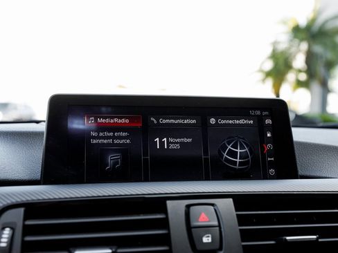 Used 2015 BMW M4 Coupe image 21