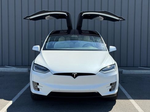 Used 2020 Tesla Model X AWD/4WD image 9