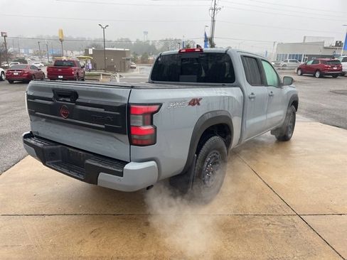 Used 2025 Nissan Frontier PRO-4X image 7