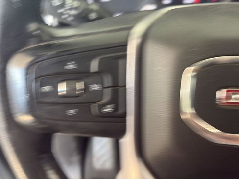Used 2021 GMC Sierra 1500 Elevation w/ Preferred Package image 15