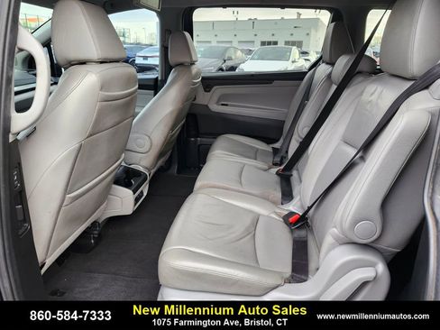 Used 2019 Honda Odyssey Elite image 18