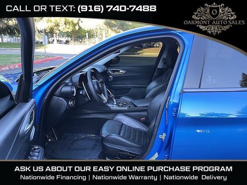 Used 2017 Alfa Romeo Giulia Ti w/ TI 19" Sport Package RWD image 18