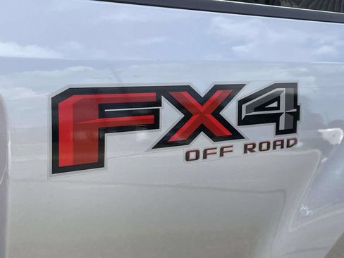Used 2021 Ford F350 XLT w/ XLT Premium Package AWD/4WD image 8