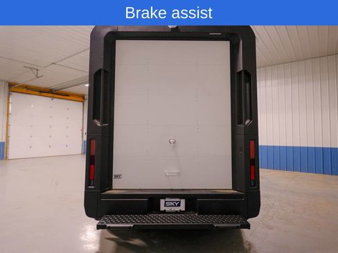 New 2025 Chevrolet Brightdrop 400 image 6