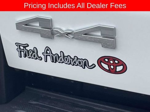 Used 2024 Toyota Tacoma SR5 AWD/4WD image 13