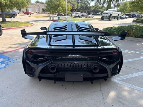 Used 2022 Lamborghini Huracan STO RWD image 8