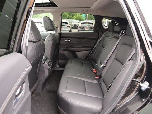 Used 2025 Nissan Murano SL w/ Cargo Package AWD/4WD image 11