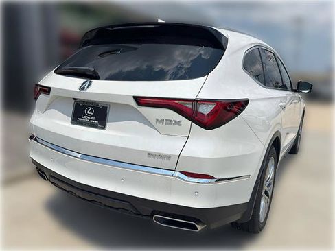 Used 2023 Acura MDX SH-AWD w/ Advance Package image 9