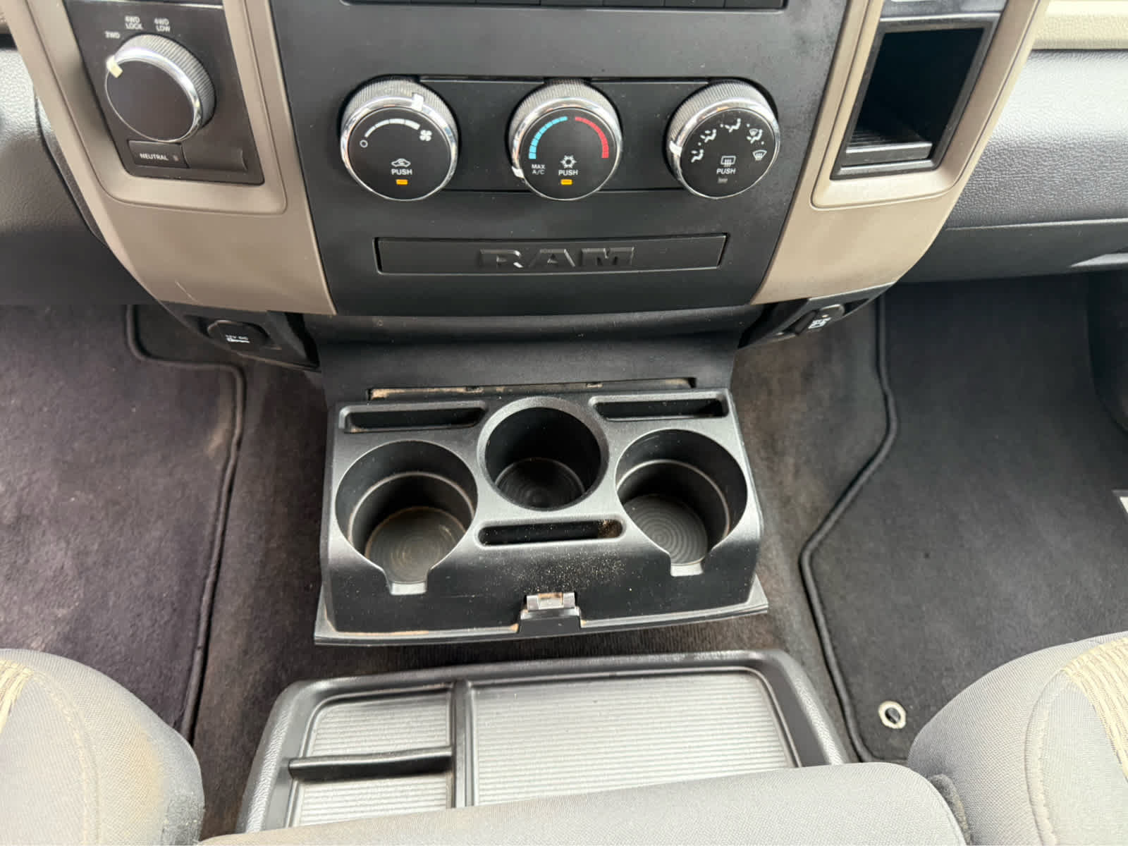 Used 2012 RAM 3500 ST w/ Max Tow Pkg AWD/4WD image 26