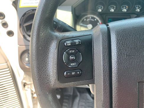 Used 2015 Ford F550 4x4 Regular Cab Super Duty image 14