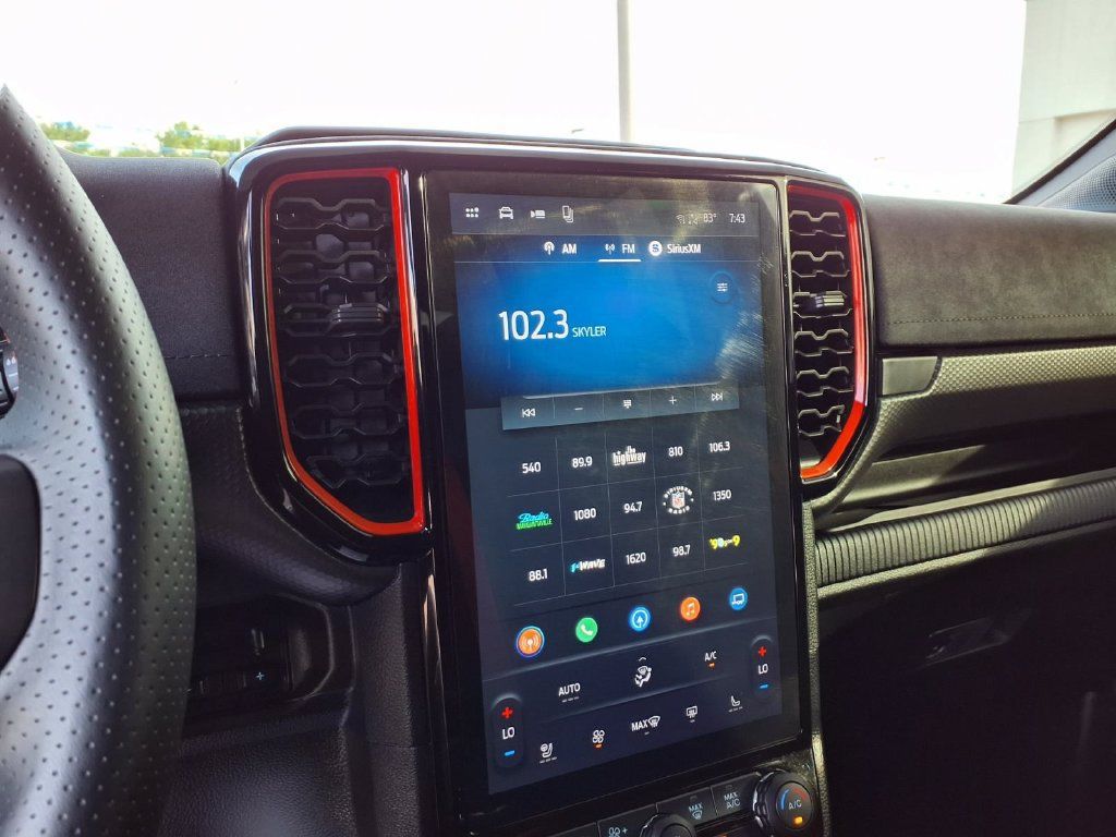 Used 2025 Ford Ranger Raptor AWD/4WD image 4