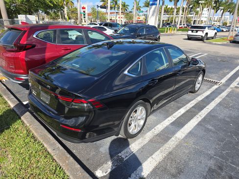 Certified 2023 Honda Accord LX image 4