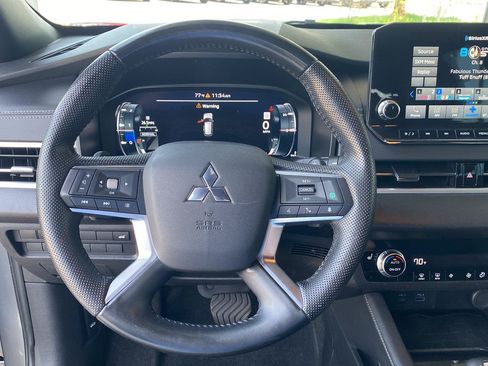 Used 2023 Mitsubishi Outlander SE Black Edition AWD/4WD image 36
