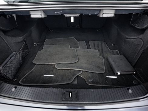 Used 2013 Mercedes-Benz E 350 4MATIC Sedan image 21