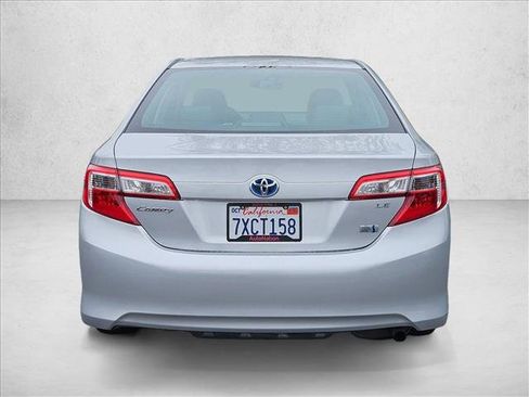 Used 2014 Toyota Camry LE FWD image 6