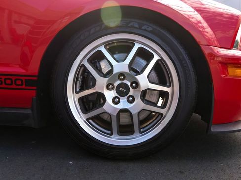 Used 2008 Ford Mustang Shelby GT500 RWD image 11