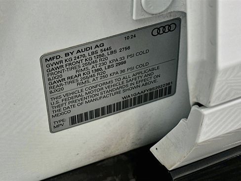 Used 2025 Audi Q5 2.0T Premium AWD/4WD image 12
