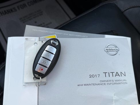 Used 2017 Nissan Titan SL w/ SL Towing Convenience Package AWD/4WD image 29