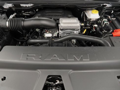 New 2026 RAM 1500 4x4 Crew Cab image 36