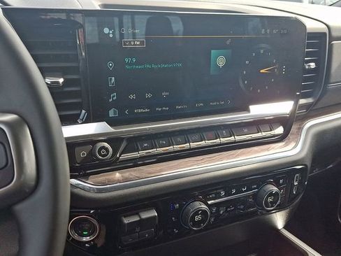 Certified 2025 Chevrolet Silverado 1500 LTZ w/ LTZ Premium Package AWD/4WD image 19