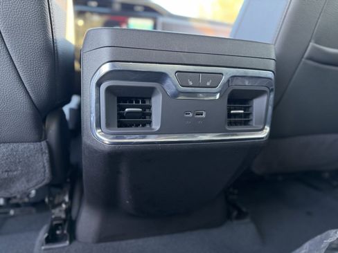 Used 2024 GMC Sierra 2500 Denali w/ Denali Reserve Package image 28