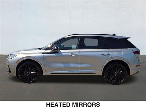 Used 2023 Lincoln Corsair Reserve w/ Equipment Group 201A FWD image 8