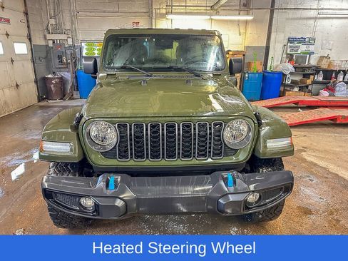 Used 2024 Jeep Wrangler Unlimited w/ Convenience Group image 8