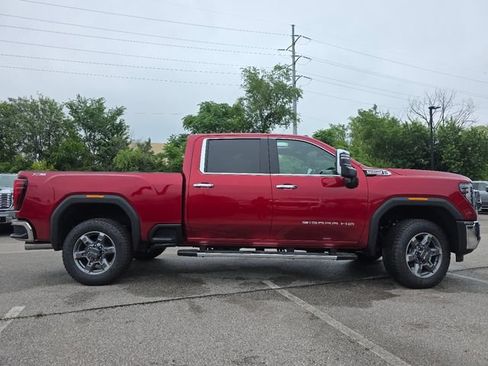 New 2026 GMC Sierra 2500 SLT w/ SLT Premium Package AWD/4WD image 18