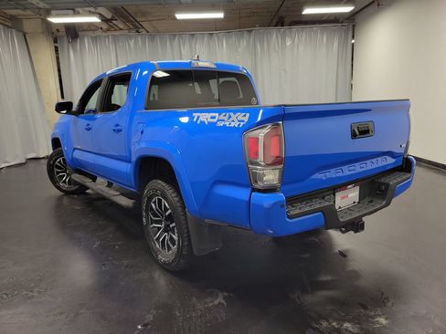 Used 2020 Toyota Tacoma TRD Sport AWD/4WD image 6