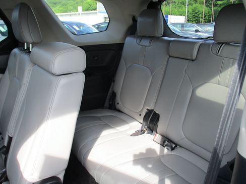 Certified 2025 Honda Pilot EX-L image 13