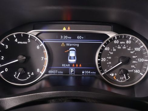 Used 2024 Nissan Altima 2.5 SV image 4