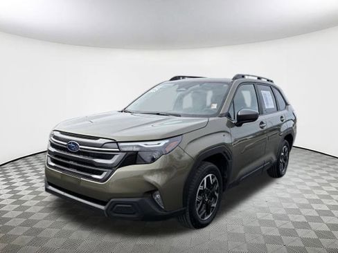 Certified 2025 Subaru Forester Premium w/ Convenience Package #1 image 3