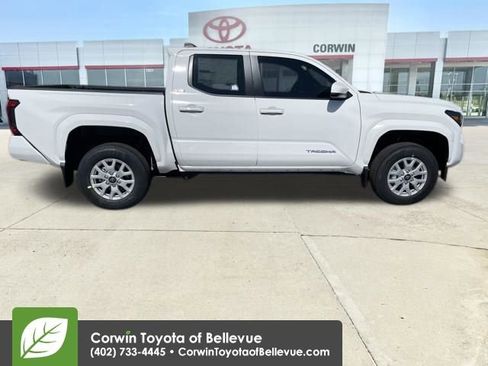 New 2026 Toyota Tacoma SR5 image 6